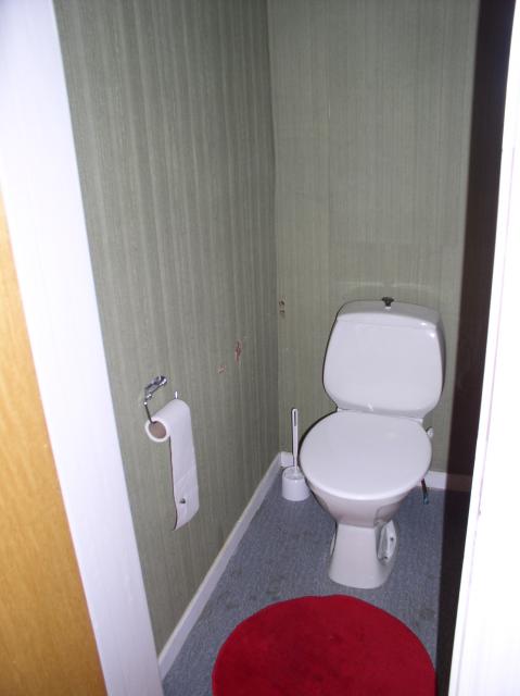 09 - Toilet