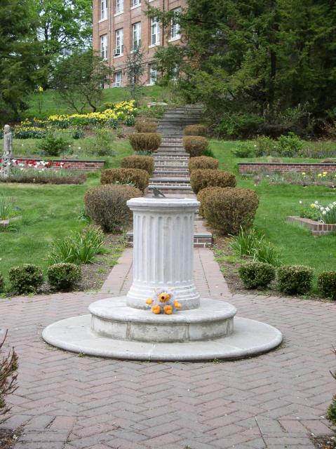 25 - Shakespeare Garden 1