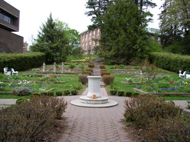 26 - Shakespeare Garden 2